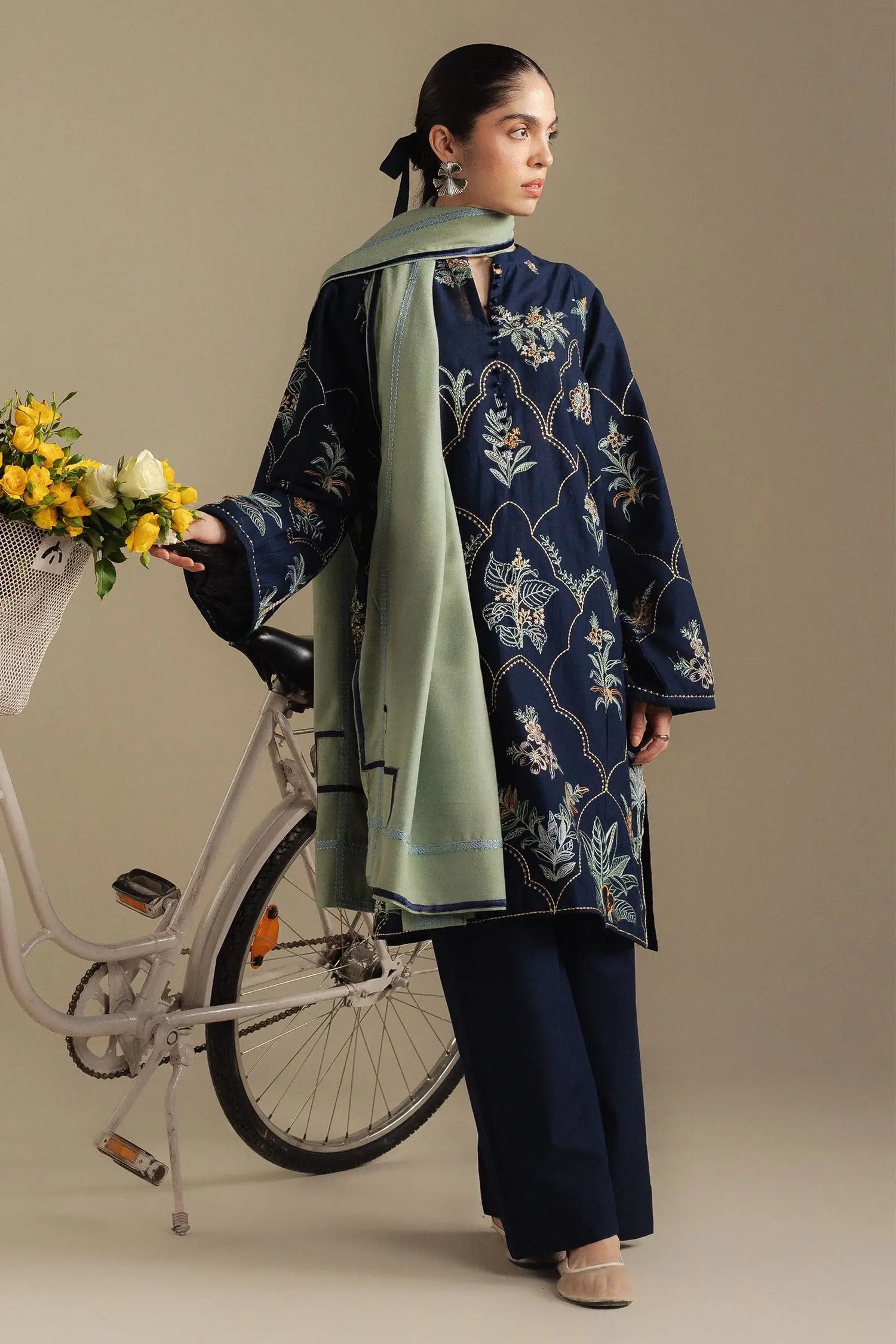 Luxury Dhanak 3Pc Emb Suit Navy