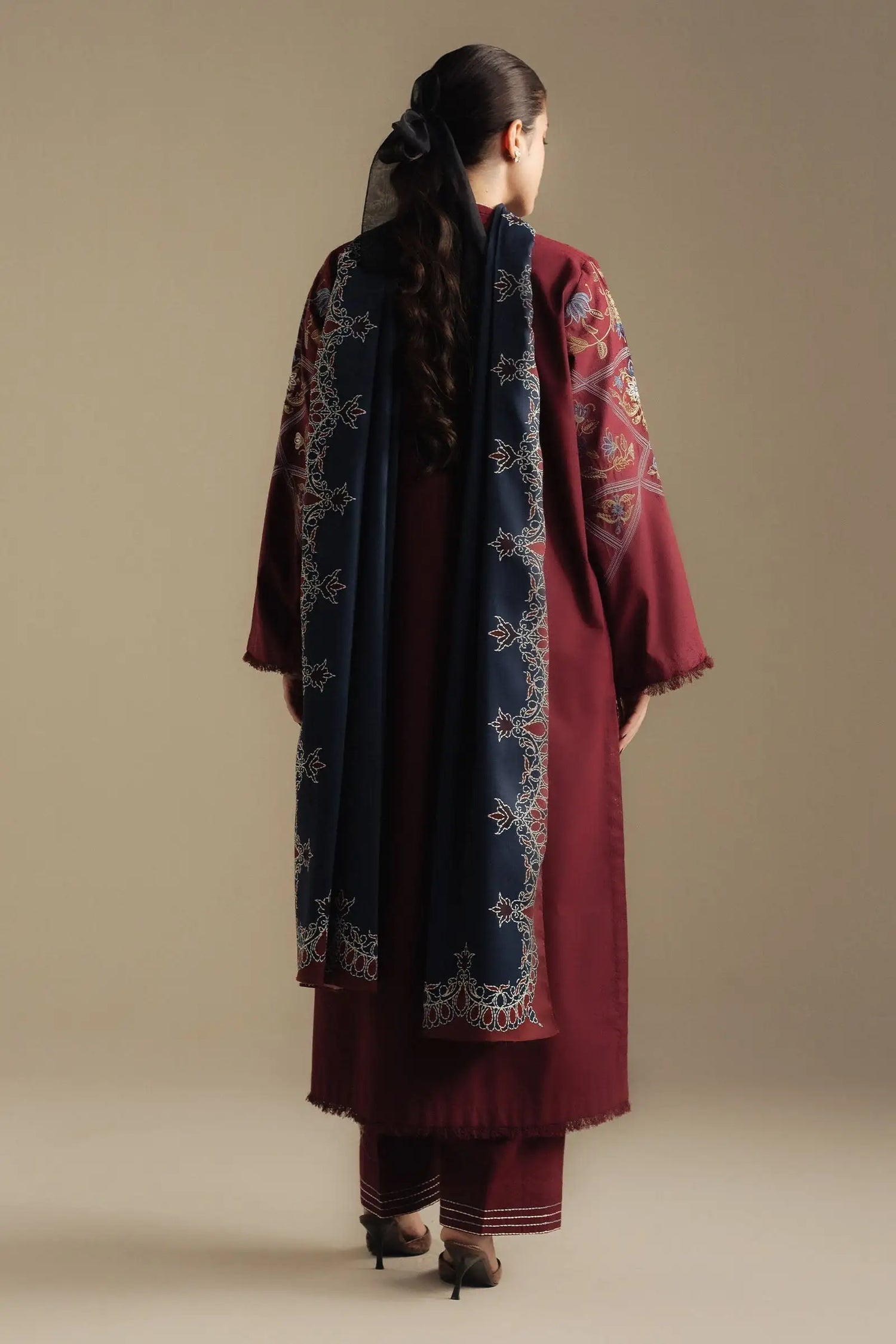 3-PC Luxury Embroidered Dhanak Suit