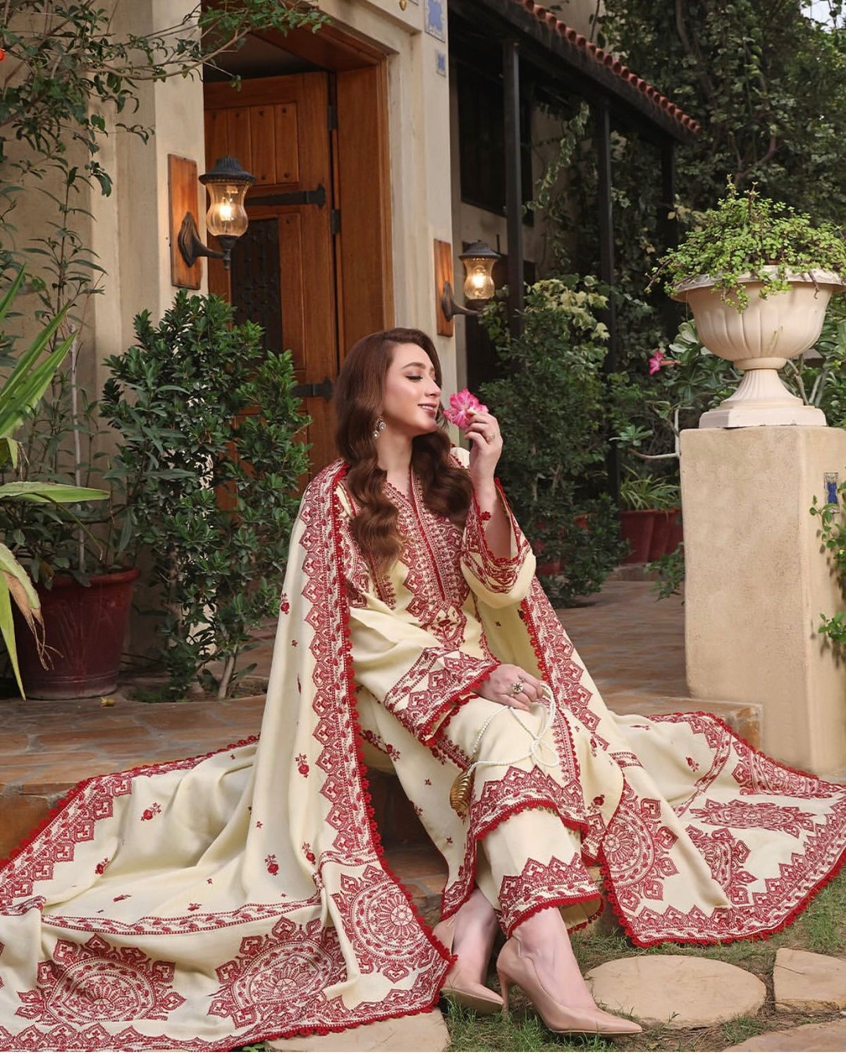 Embroidered 3pc Dhanak Dress With Embroidered Shawl.