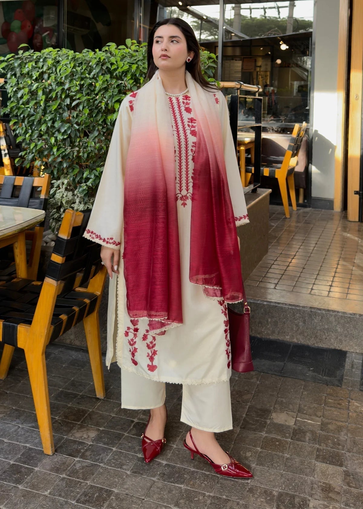 Alizeh Embroidered 3 Piece Dress