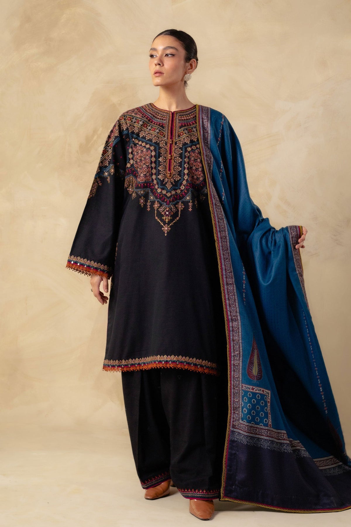 Luxury Dhanak Emb 3Pc D-03