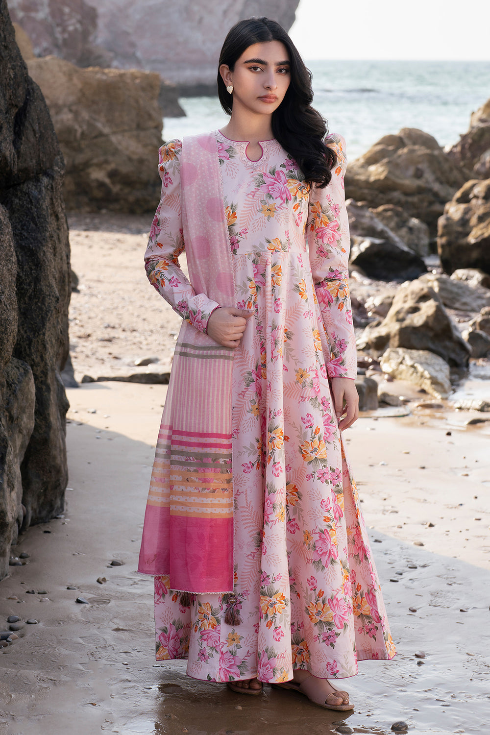 KHADDAR DIGITAL PRINT 3PC WIDER WITH PATCHES