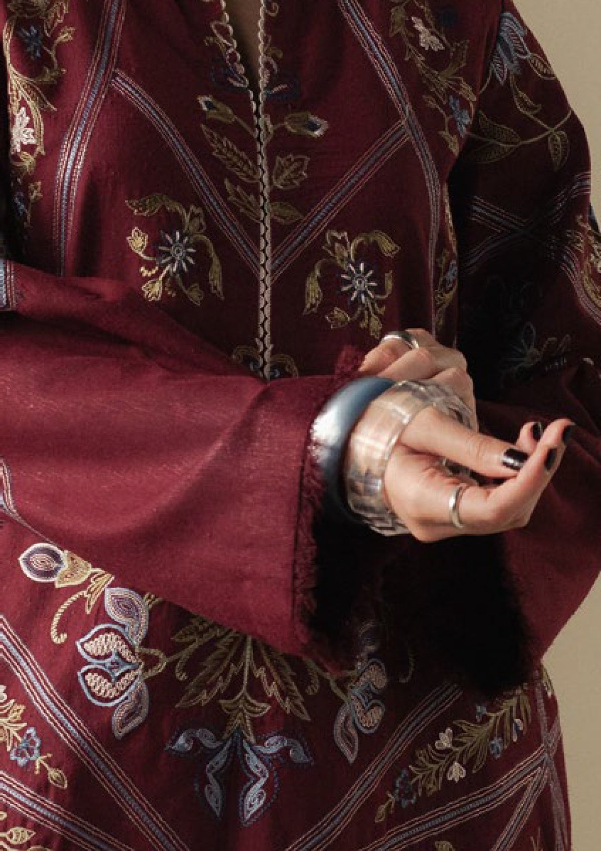 3-PC Luxury Embroidered Dhanak Suit